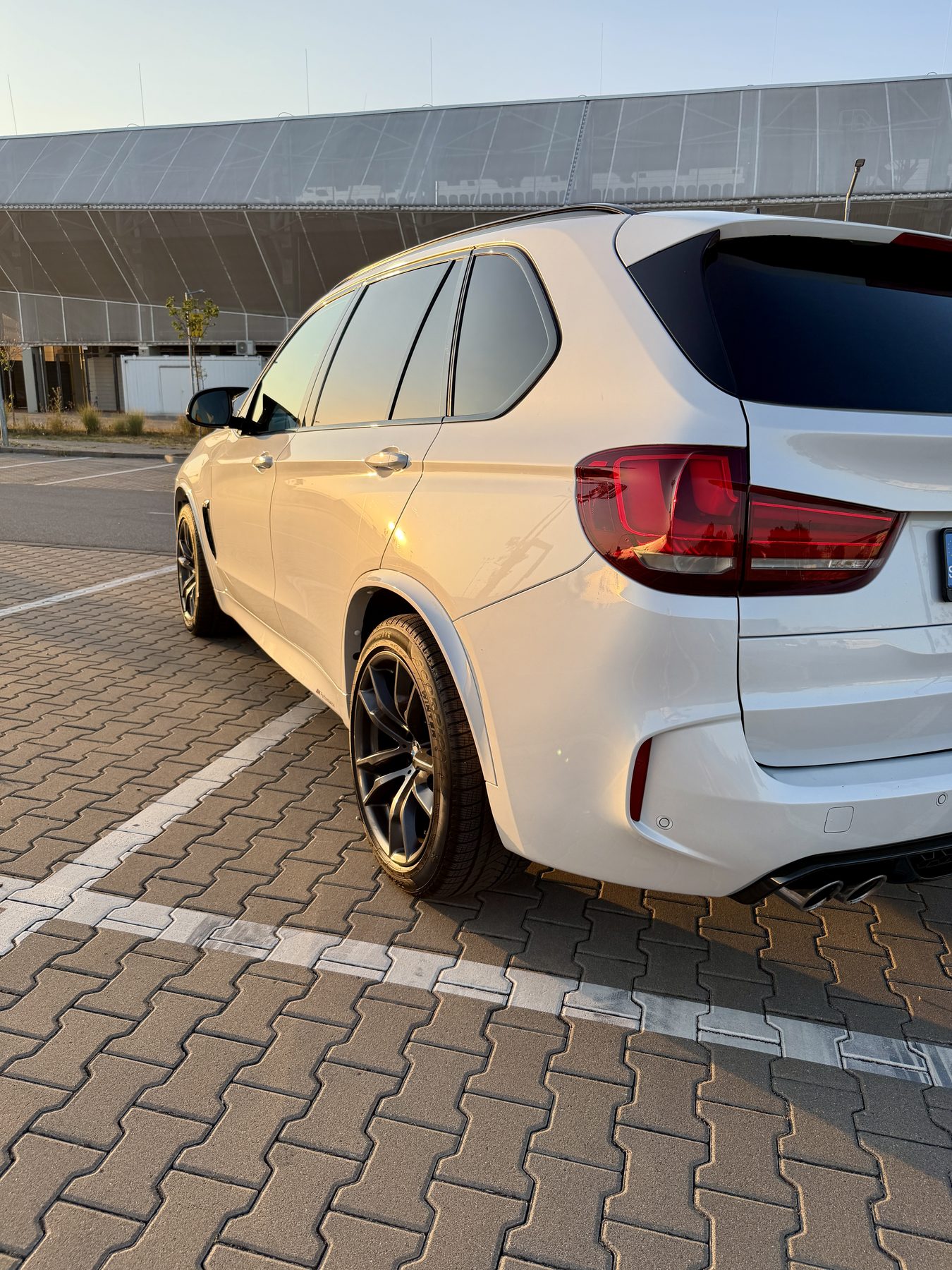 BMW X5 M Competition — fotografia 3