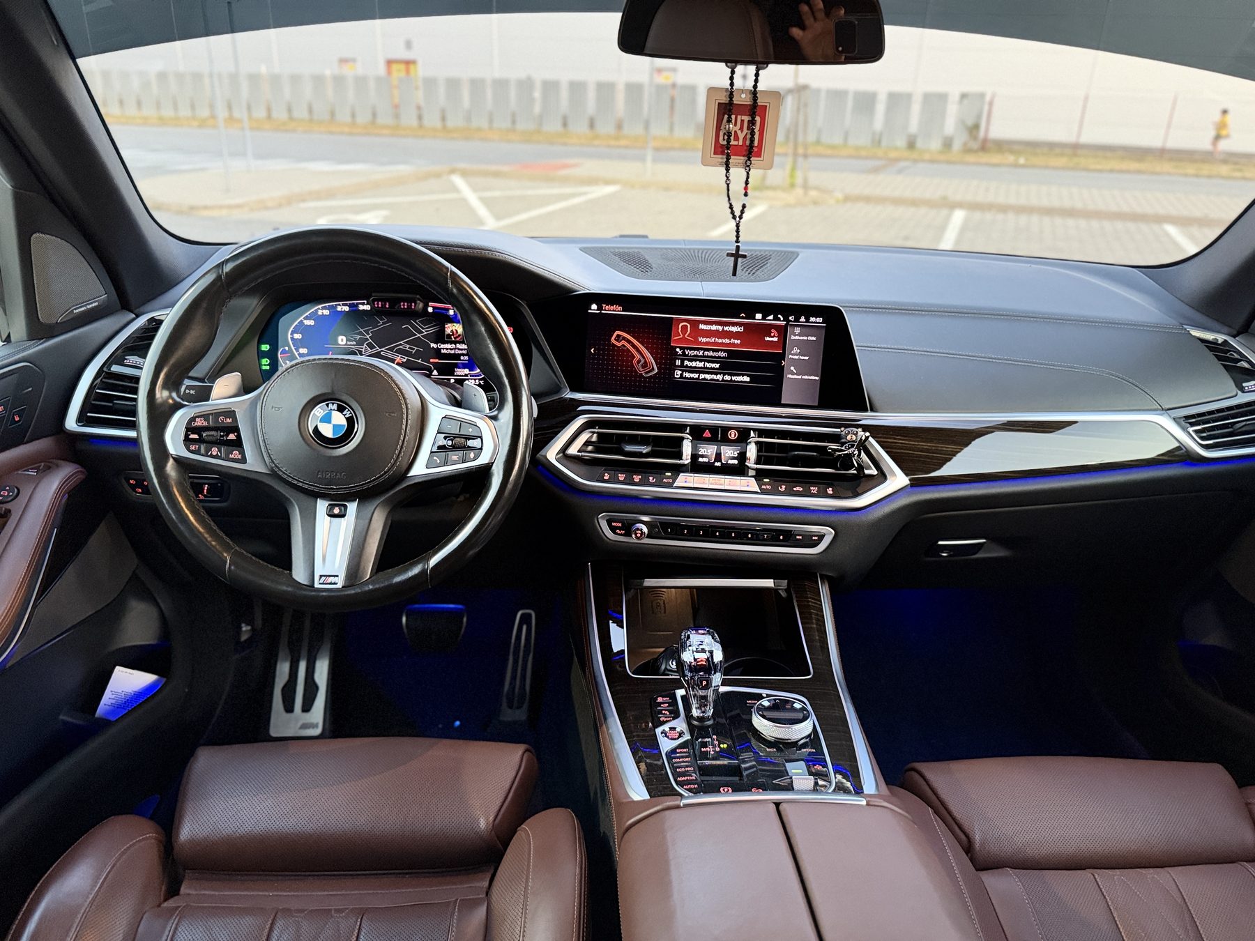 BMW X5 M50d — fotografia 4