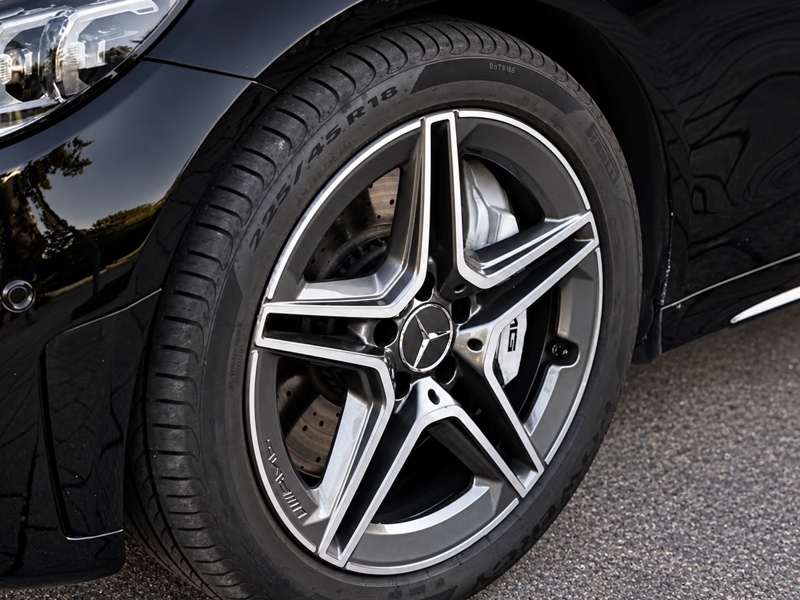 Mercedes-AMG C 43 4MATIC — koleso a brzdy AMG